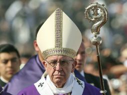 El Pontífice revela que él mismo le pidió al arzobispo local celebrar misa con el báculo y el cáliz de Vasco de Quiroga. EFE / A. Di Meo