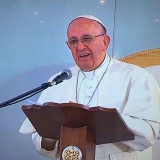 Mentira, que el narco sea la única opción de vida: Papa