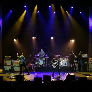 Eagles of Death Metal da concierto en París a tres meses de los atentados