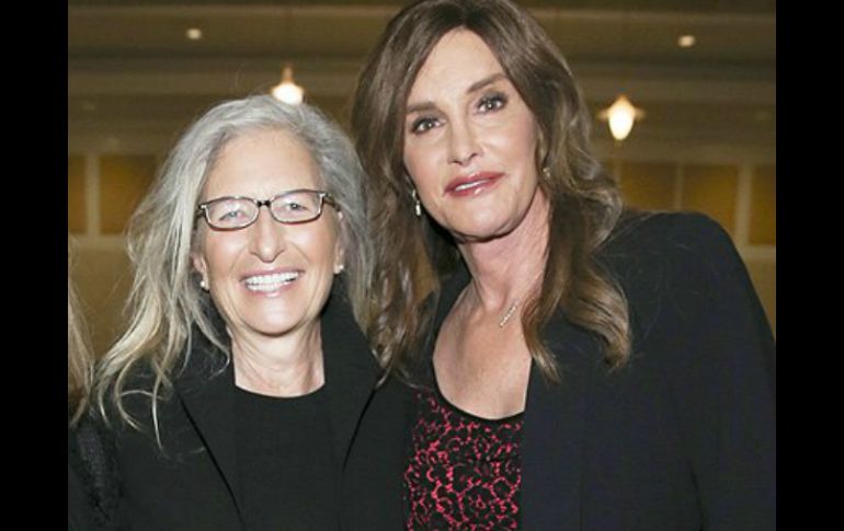 En la exposición de la fotógrafa figura una foto de Caitlyn tomada el año pasado para la revista Vanity Fair. ESPECIAL / Twitter