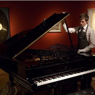 Subastan pinturas de la colección privada de Sting