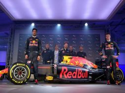 Ricciardo y Kvyat estuvieron presentes en la gala. TWITTER / @Redbullracing