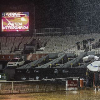 Por lluvia, aplazan partido entre Ferrer y Alberto Ramos