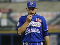 Carlos Vázquez se incorpora a los Padres de San Diego para la temporada 2016 de las Ligas Mayores de Beisbol. TWITTER / @charrosbeisbol