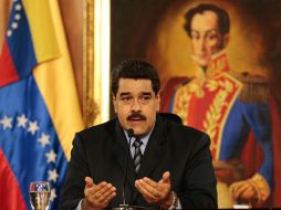 La oposición llamó a recolectar 3.9 millones de firmas para convocar un referendo revocatorio contra Maduro. EFE /