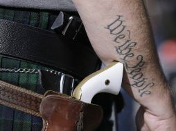 Centenares de profesores y miles de estudiantes han mostrado su oposición a esta norma. AP / ARCHIVO