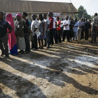 En Uganda bloquean redes sociales durante la jornada electoral