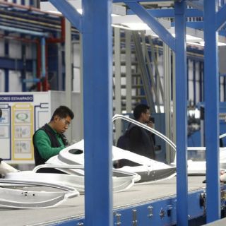 Crece empleo en sector manufacturero en México