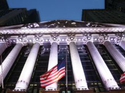 Las acciones de tecnología rompieron la tendencia y cerraron en alza, mientras que las compañías de materiales cerraron con pérdidas. AP / M. Lennihan