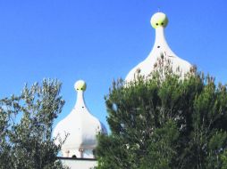 Curiosa historia. Las cúpulas de la singular mansión del cronista de  U.S.A. EL INFORMADOR / P. Fernández Somellera