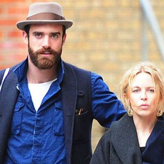 Kylie Minogue y Joshua Sasse hacen público su compromiso