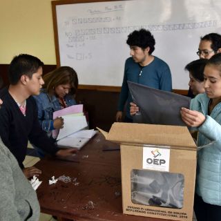 Bolivia rechaza tercera reelección de Evo Morales, según sondeos
