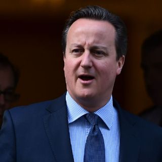 Salida de la UE amenazaría seguridad británica: Cameron