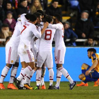 ManU despacha al Shrewsbury en la Copa FA
