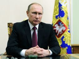 Putin, durante una emisión de televisión; dijo que Rusia hará lo posible para garantizar que Damasco respete el alto al fuego. EFE / M. KLIMENTYEV