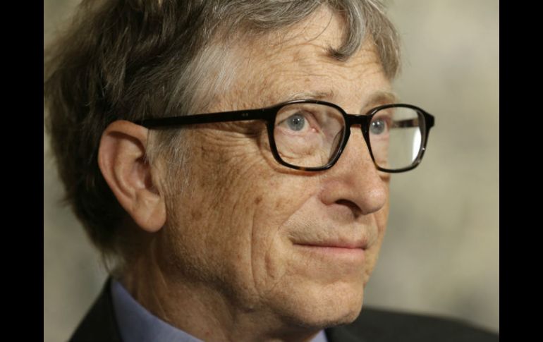 El fundador de Microsoft compara el caso como cuando la policía pide registros a una empresa telefónica. AP / ARCHIVO