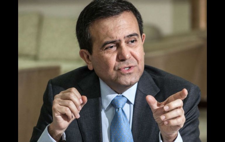 El secretario hace una profunda crítica a las personas que se oponen al acuerdo. SUN / ARCHIVO