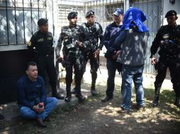 Entre los detenidos este martes, hay algunos ex funcionarios y funcionarios por el fraude en la limpieza de un lago turístico. AFP / J. Ordonez