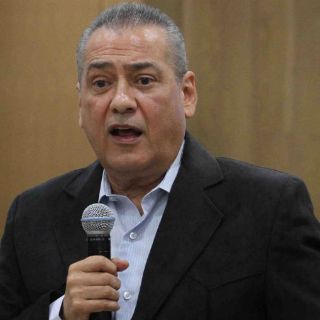 Mujer contradice a Beltrones por apoyo consular a Moreira