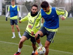 Zinedine Zidane ya dirigió a su hijo Enzo cuando era entrenador del Real Madrid Castilla. ESPECIAL / Real Madrid CF