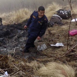 Confirman que no hay sobrevivientes tras avionazo en Nepal