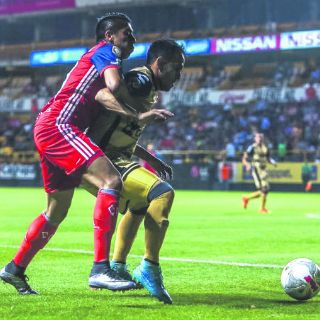 Chivas complica calificación