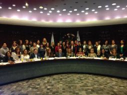 Héctor Pizano sostuvo un encuentro con socias de la Federación de Mujeres Profesionistas y de Negocios. TWITTER / @hecpizano