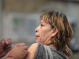 Autoridades sonorenses llaman a la ciudadanía a vacunarse para prevenir la influenza. EFE / S. Gutiérrez