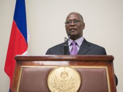 El presidente interino de Haití, Jocelerme Privert, al momento de anunciar el próximo nombramiento del nuevo primer ministro del país. EFE / B. Khodabande
