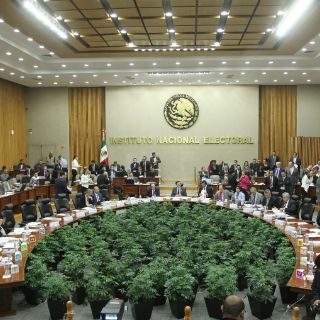 Detectan irregularidades en administración del INE en 2015