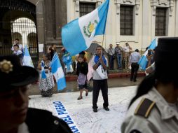 Los protestantes pidieron que la elección de magistrados titulares y suplentes para la CC se realice con transparencia. AP / ARCHIVO