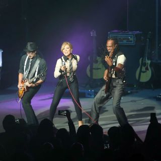 Noche de Gloria para la Trevi