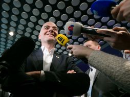 El ítalo-suizo fue apoyado por la UEFA y Conmebol. AFP / F. Coffrini