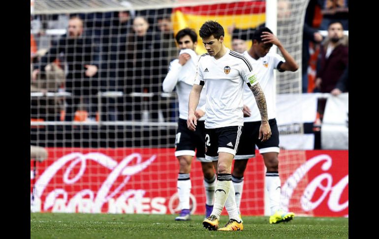 El equipo Naranjero ya había recuperado aire y volvió a caer. EFE / K. Försterling