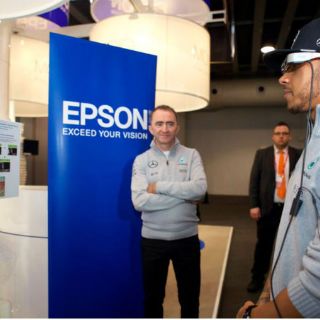 Presentan lentes ligeros de realidad aumentada