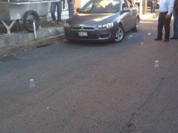 En el suelo quedaron dispersos 30 casquillos. ESPECIAL /