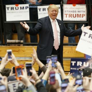 Trump, descalificado para ser presidente de EU: Romney