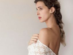 Rocío García interpreta a 'Carmela', una de las cinco hermanas que esperan la llegada de un hombre. FACEBOOK / roactrizyconductora