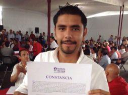 Delincuentes dispararon al vehículo donde circulaba Víctor Eduardo Castañeda, presidente municipal de Ahualulco de Mercado. FACEBOOK / Víctor Eduardo Castañeda Luquín