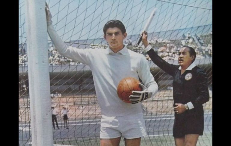 Sus grandes actuaciones bajo el arco del Guadalajara llevaron a “Nacho” Calderón a cumplir el sueño olímpico. ESPECIAL /