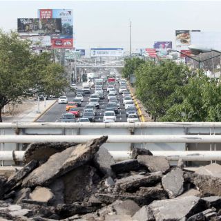 Colapsa movilidad en el Sur por cierre de Periférico y López Mateos