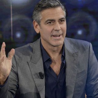 George Clooney llama 'fascista xenófobo' a Donald Trump