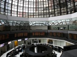 Los avances de Grupo México, América Móvil y Wal-Mart, influyeron en el aumento de los índices de la BMV. EFE / ARCHIVO