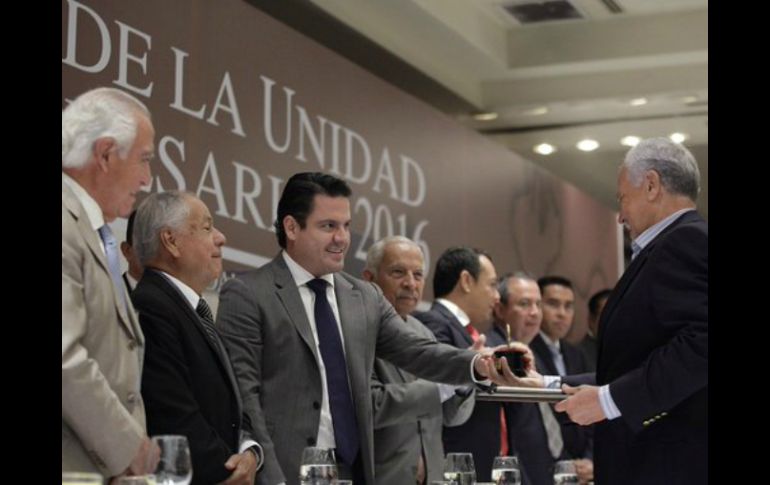 Aristóteles asistió al encuentro de la Unidad obrero empresarial, un evento que organiza la CROC. TWITTER / @AristotelesSD