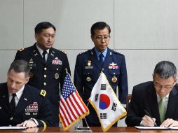 El teniente general de EU, Thomas Vandal y el ministro surcoreano, Yoo Jeh-seung, liderarán el programa. EFE /