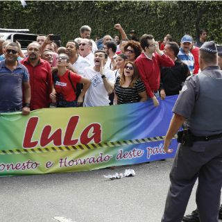 Lula recibió 'muchos favores' de constructoras, dice fiscal