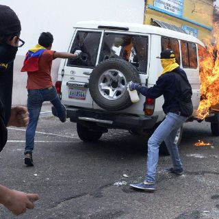 Venezuela recuerda a Hugo Chávez en profunda crisis económica