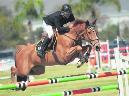 El jinete del Hípico Hacienda Alejandría, Arturo Parada, a lomos de “Di Zig Eunerin”. EL INFORMADOR / F. Atilano