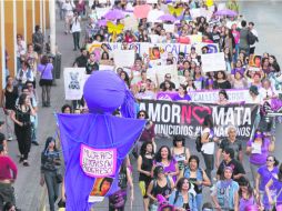 Respuesta. El contingente partió del Parque Morelos hacia el andador Escorza. EL INFORMADOR / P. Franco