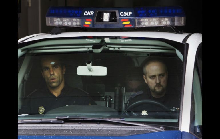 Tras los sucesos, agentes de la Policía cercaron varias calles del centro de Madrid. AP / ARCHIVO